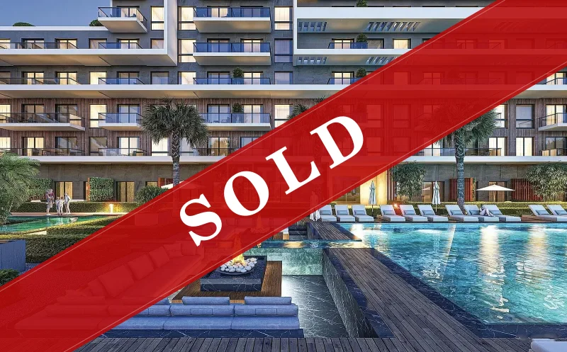 Apartments mit Pool in Bornova — Izmir, direkt an der Metro