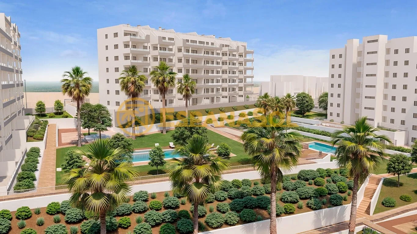 Apartamentos con tres piscinas y vistas — San Miguel de Salinas