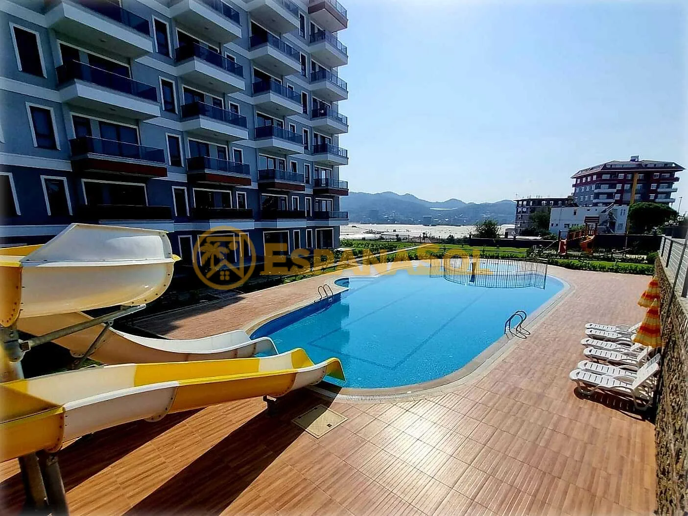 Apartments mit Privatstrand und Aquapark — Demirtaş, Alanya