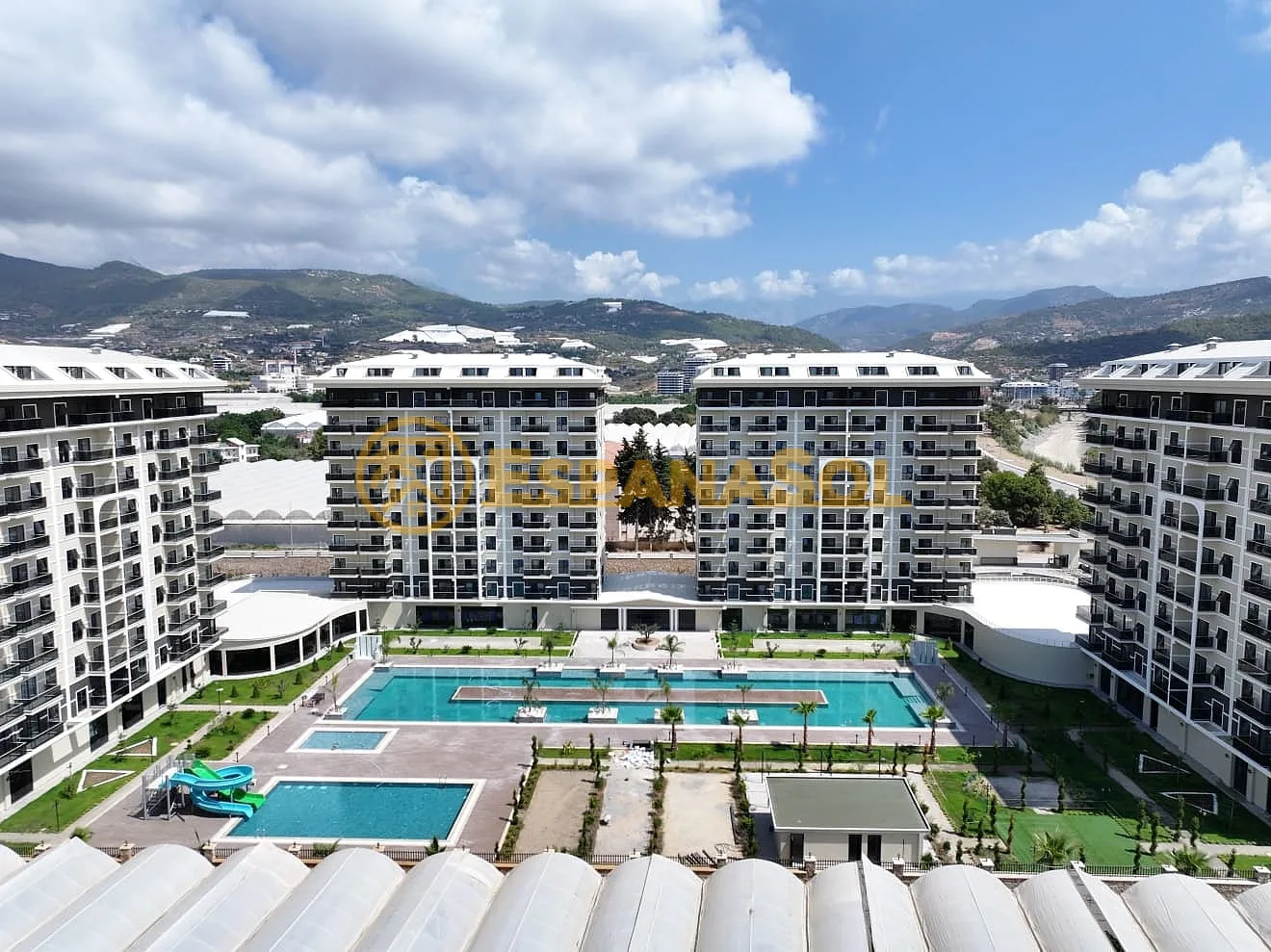 Flats with a Cinema and Karaoke — Demirtaş, Alanya