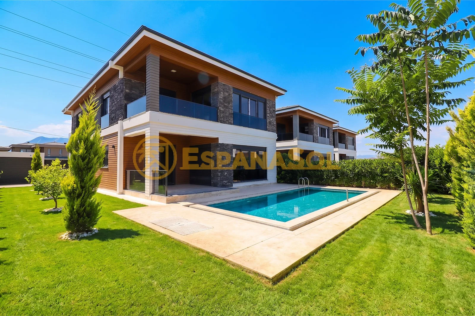 House with private pool in complex in dosemealti antalya