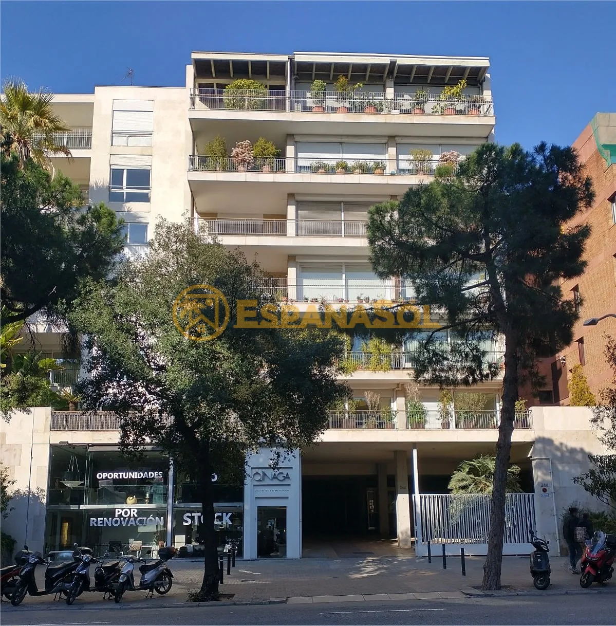 Apartament w Kompleksie w Pobliżu Parku Turó w Barcelonie