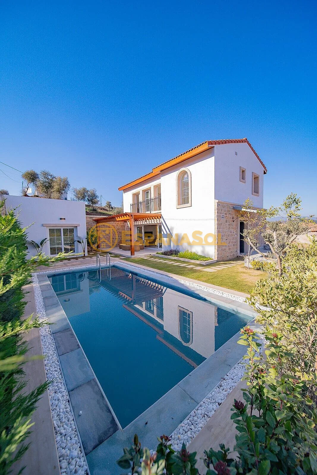 Special design villas for sale en mugla milas near the airport