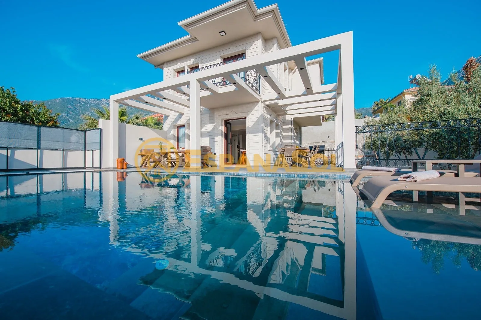 Dos villas con piscina y jardín — Ölüdeniz, Fethiye en Muğla (zdjÄ™cie 2)