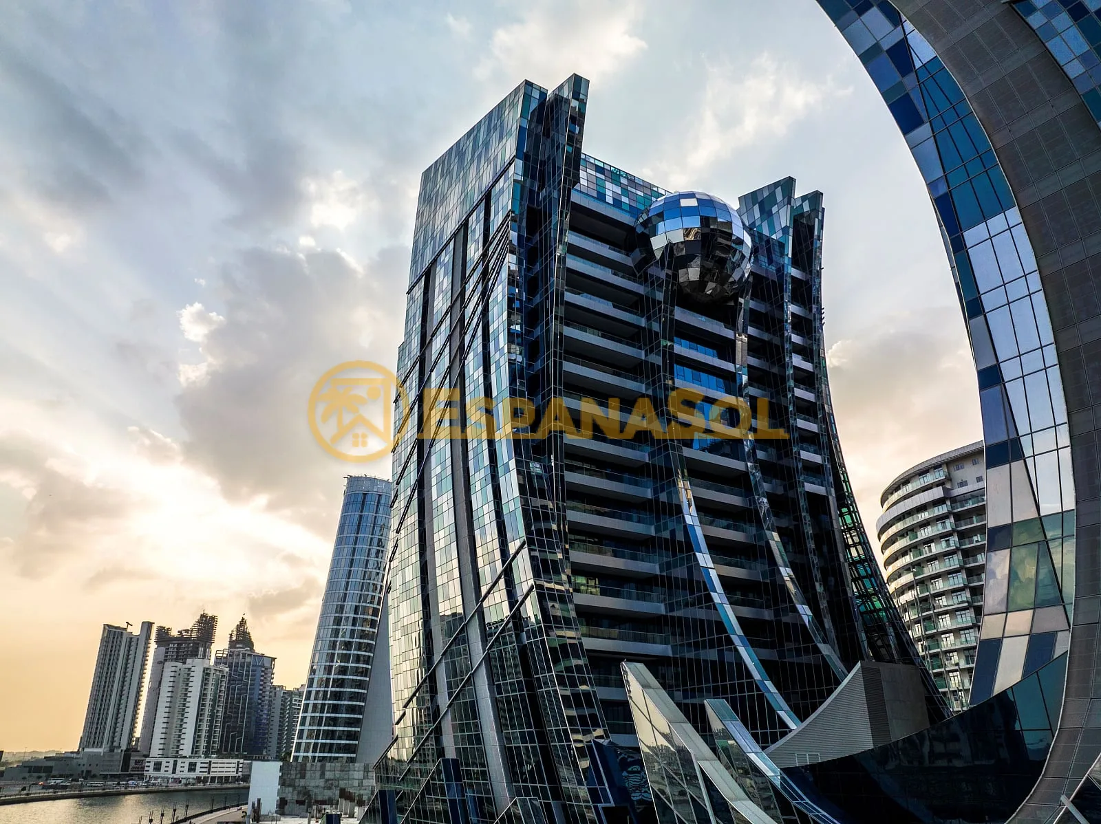 Apartamento en Da Vinci Tower junto al Canal — Business Bay, Dubái en Dubai (zdjÄ™cie 4)