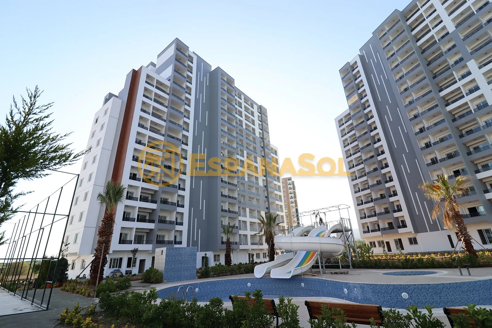 Wohnung mit Pool und Aquapark — Mersin Mezitli in Mersin (zdjÄ™cie 2)