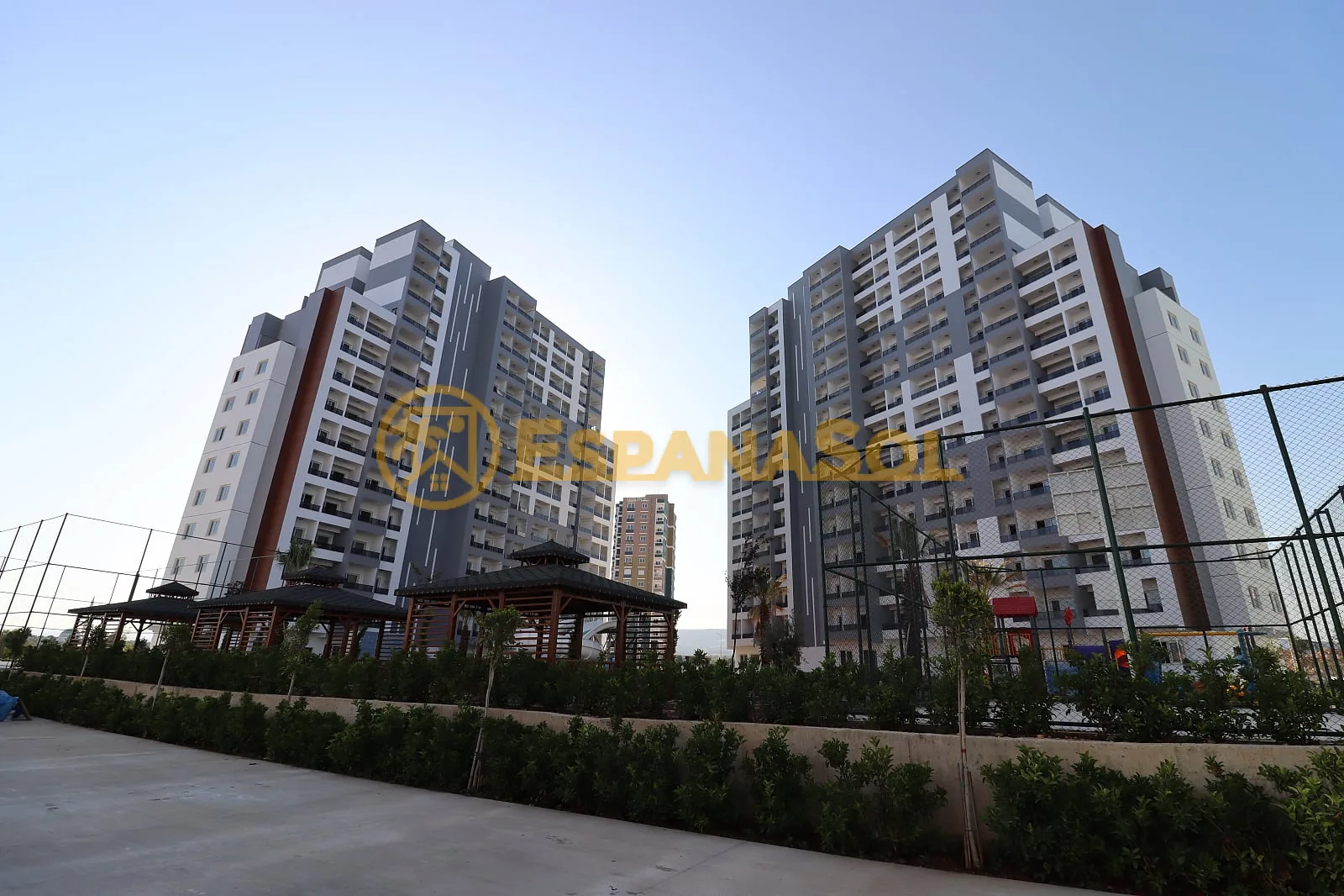 Wohnung mit Pool und Aquapark — Mersin Mezitli in Mersin (zdjÄ™cie 3)