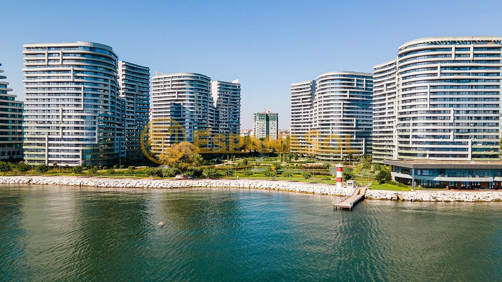 Apartments with a Private Shoreline — Bakırköy Ataköy, Istanbul