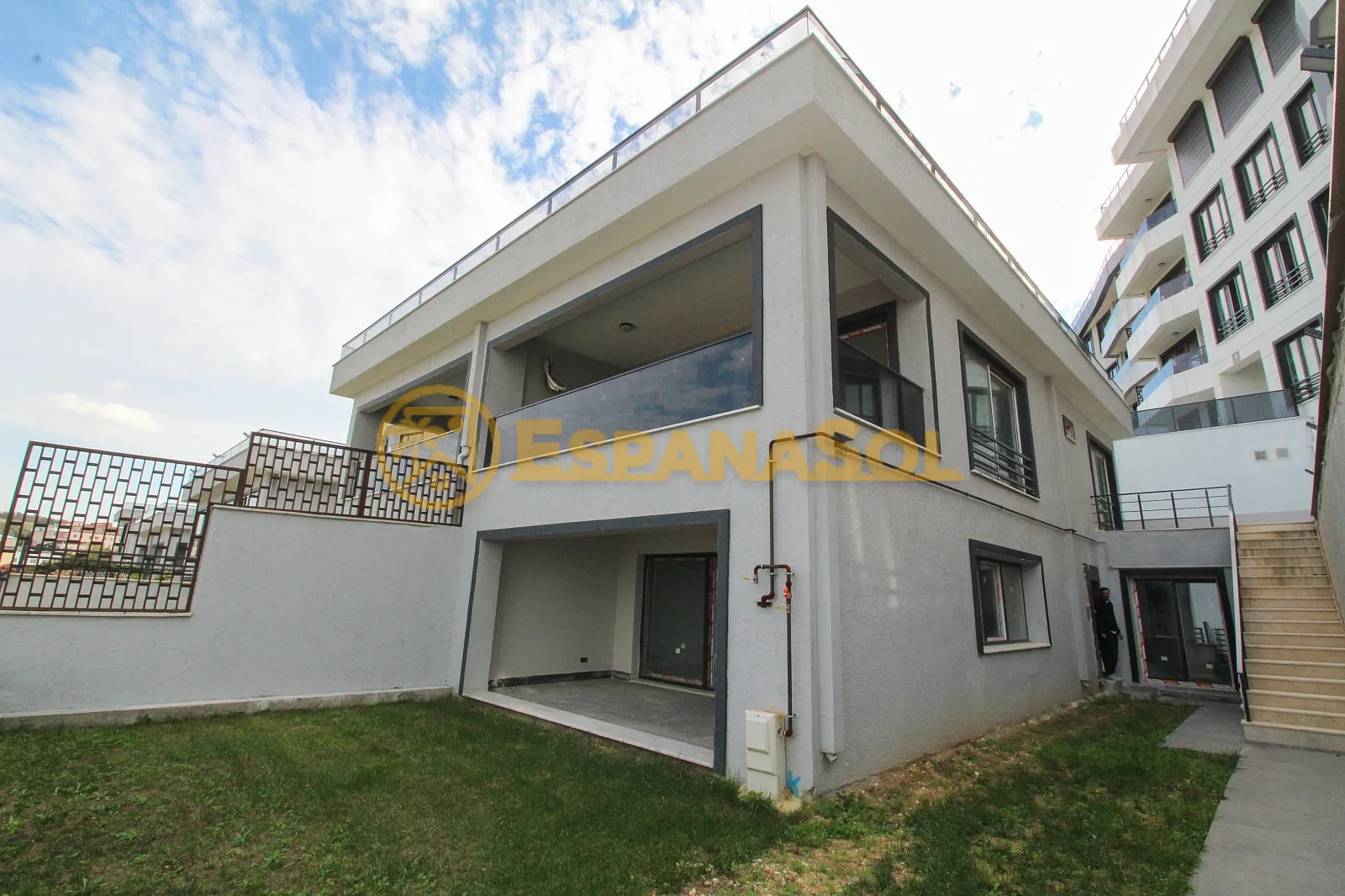 Villa mit Garten und Meerblick — Çınarcık, Yalova in Yalova (zdjÄ™cie 3)